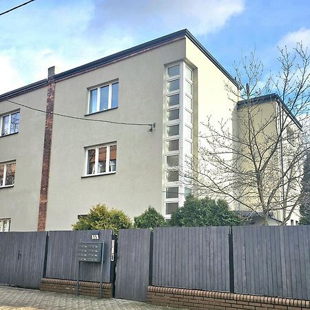 Urban Apartments Cosy No 4, Free Private Parking, Self Check-In 초르조프 외부 사진